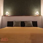 Kd11 Apartment Hostaid